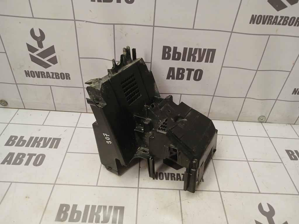 Peugeot 307 2001-2008 для Корпус блока предохранителей