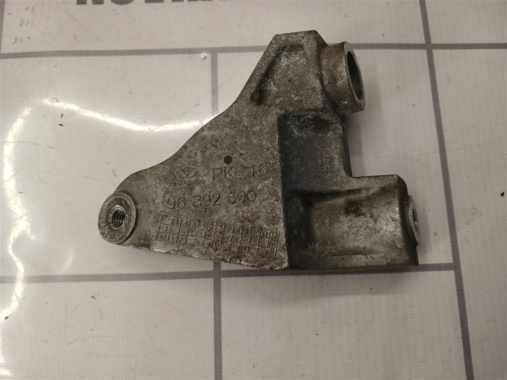 Chevrolet Lacetti 04-13 для Кронштейн генератора