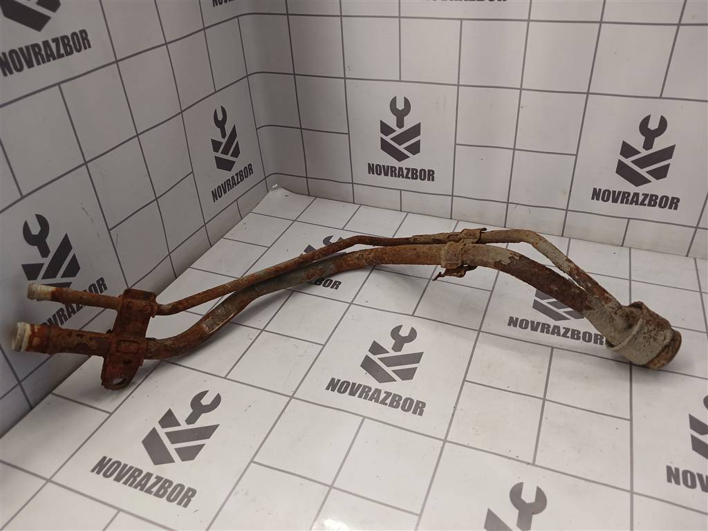 Ford Fusion 2002-2012 для Горловина топливного бака