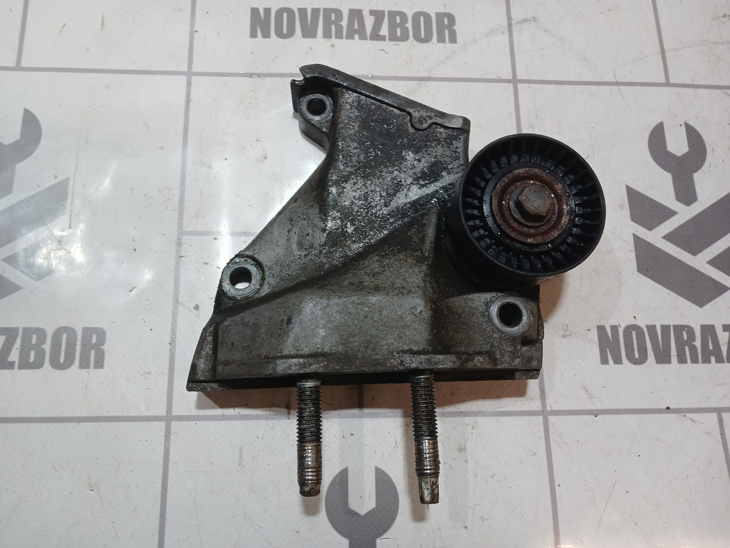 Ford Focus 1 1998-2004 для Кронштейн двигателя передний