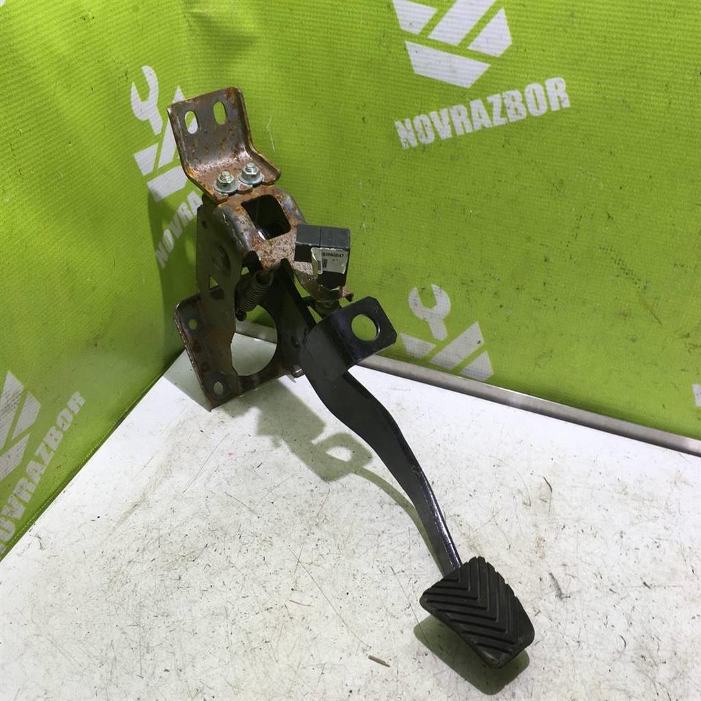 Kia RIO 2 2005-2011 для Педаль тормоза