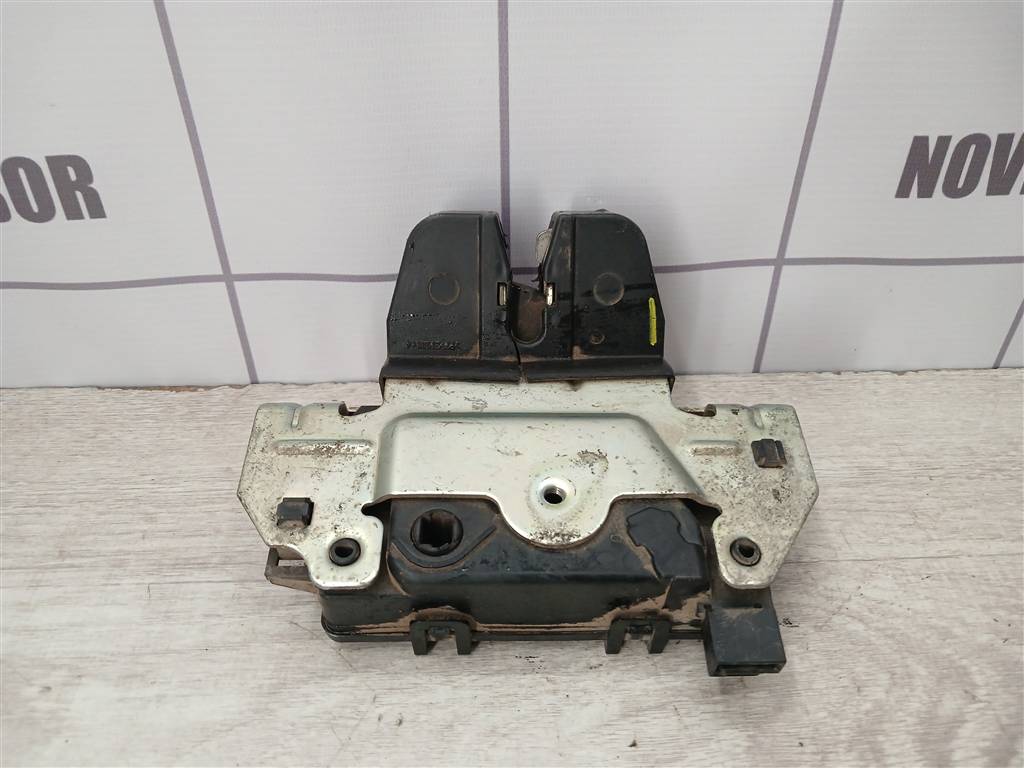 Opel Astra H / Family 2004 > для Замок багажника