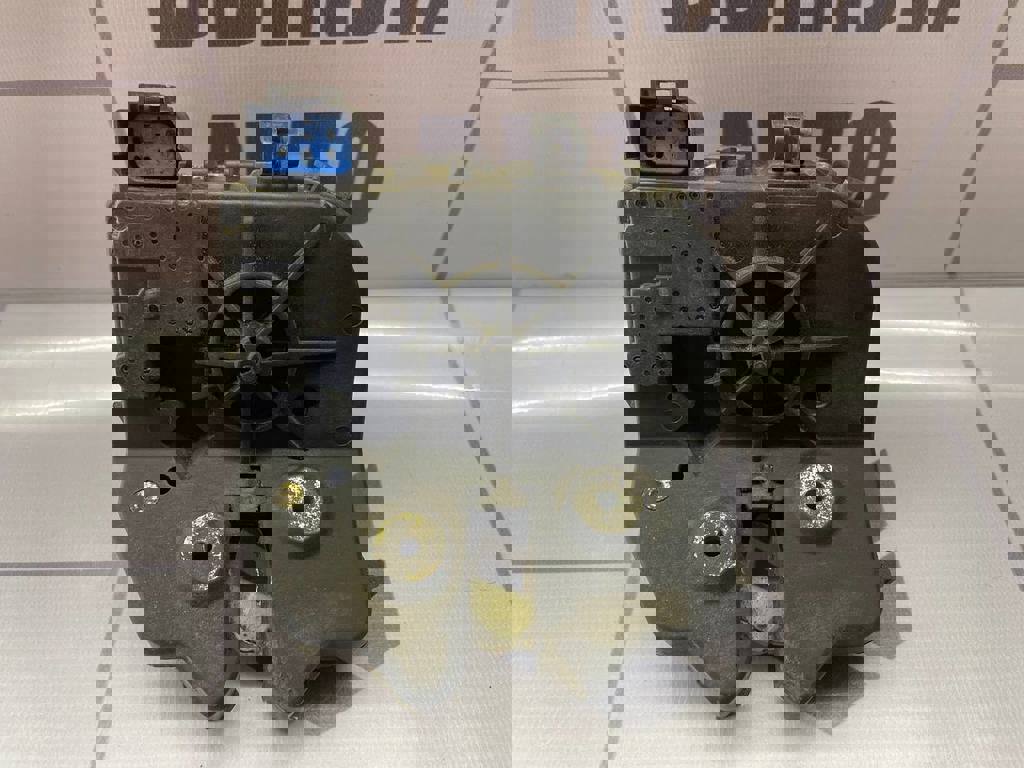 Ford Focus 1 1998-2004 для Замок багажника