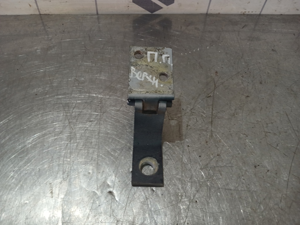 Audi A6 (C4) 1994-1997 для Петля двери передней правой верхняя