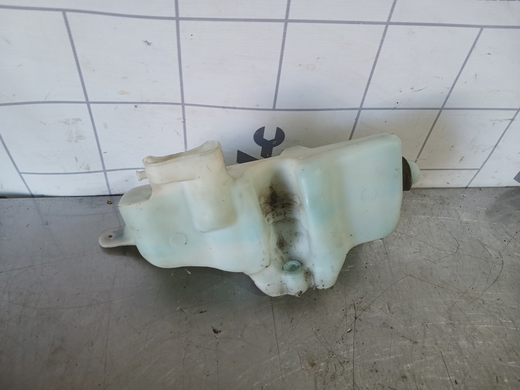 Renault Clio 2 Symbol 1998-2008 для Бачок омывателя лобового стекла