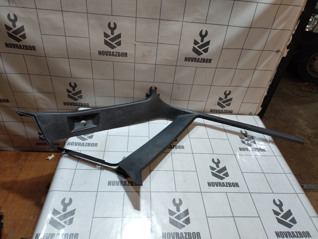 Volvo 440 1992-1994 для Накладка стойки