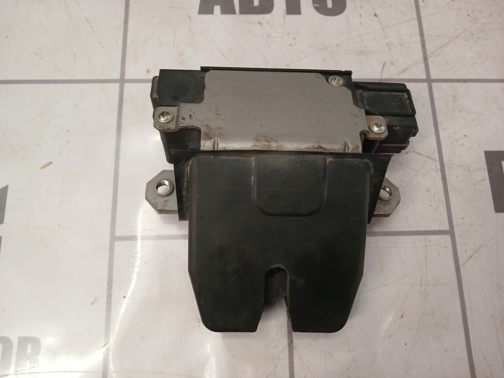 Ford Focus 2 05-08 для Замок багажника