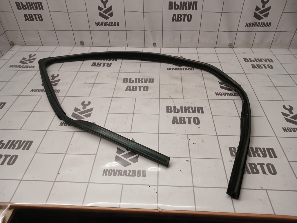 Renault Logan 2005-2014 для Уплотнитель стекла двери