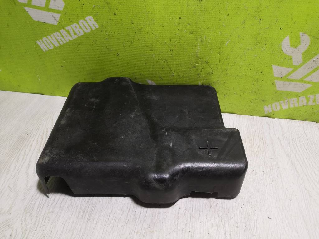 Peugeot 206 98-12 для Крышка аккумулятора