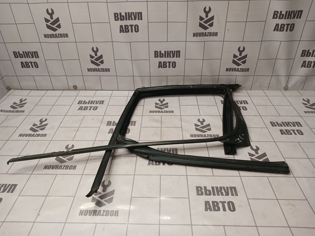 Skoda Yeti 2009-2018 для Уплотнитель стекла двери