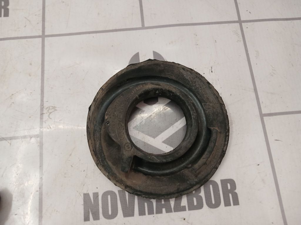 VW Passat B5 96-00 для Проставка под переднюю пружину