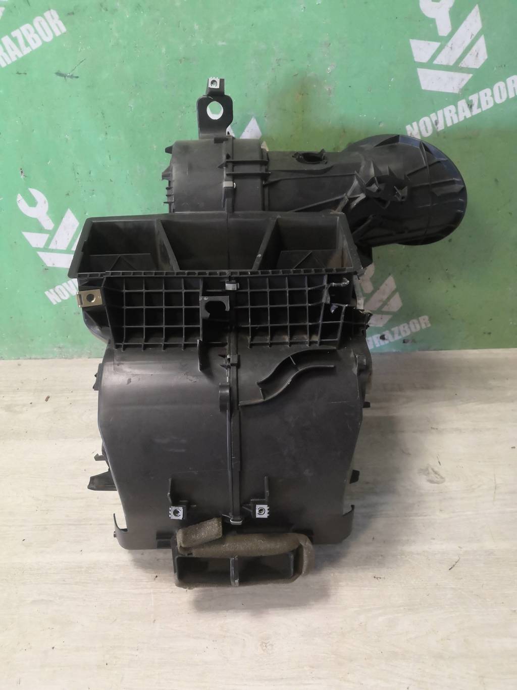 Peugeot 206 98-12 для Корпус отопителя