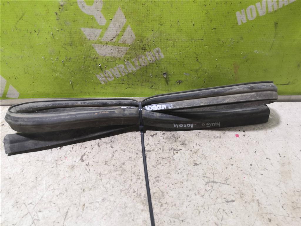 Renault Logan 2005-2014 для Уплотнитель капота