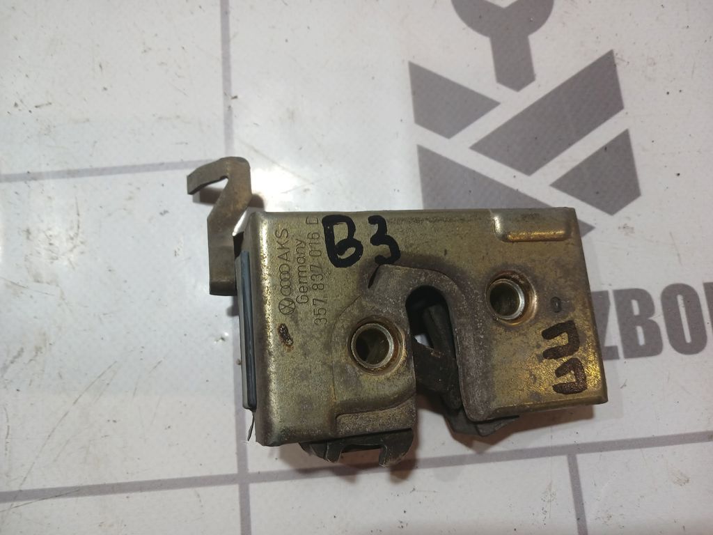 VW Passat  B3  1988-1993 для Замок двери передней правой