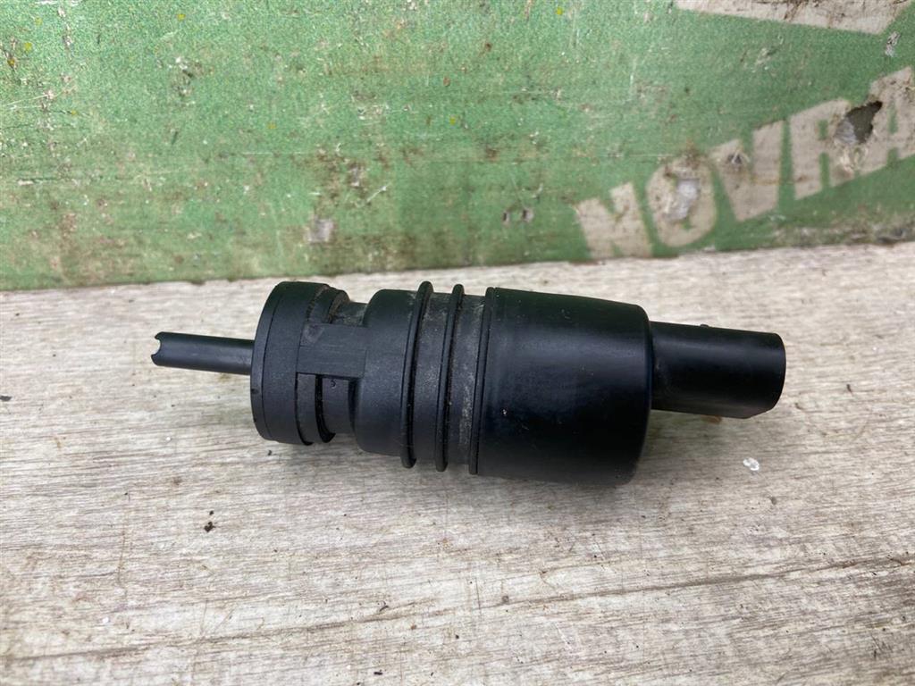 BMW X3 F25 2010-2017 для Насос омывателя