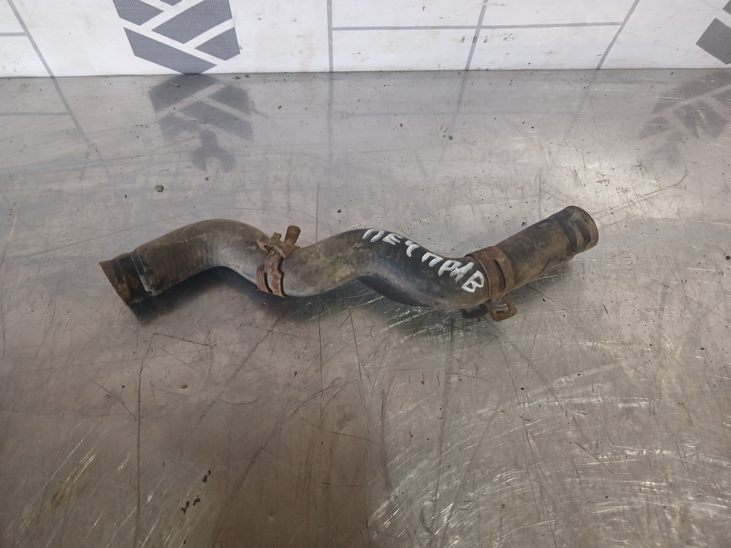 VW Passat  B3  1988-1993 для Шланг