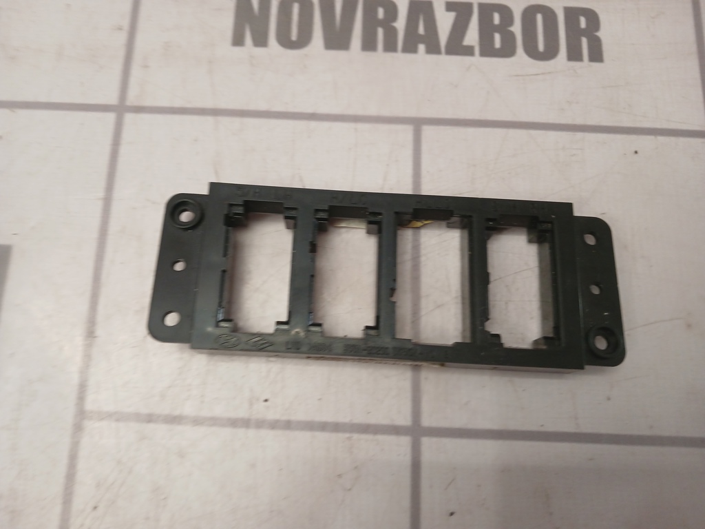 Hyundai Elantra 3  00-05 для Накладка (кузов внутри)