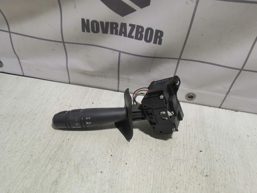 Renault Clio 2 Symbol 1998-2008 для Переключатель поворотов