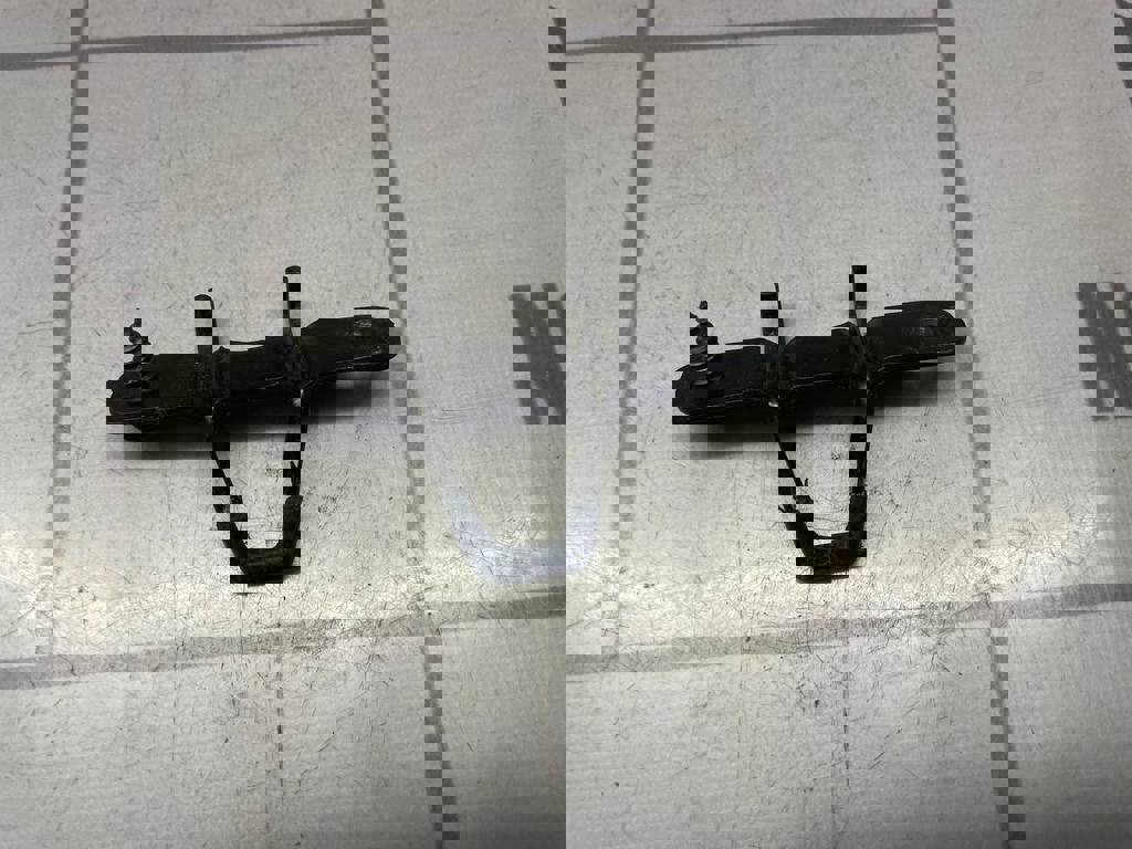 Hyundai Elantra 3  00-05 для Замок бардачка