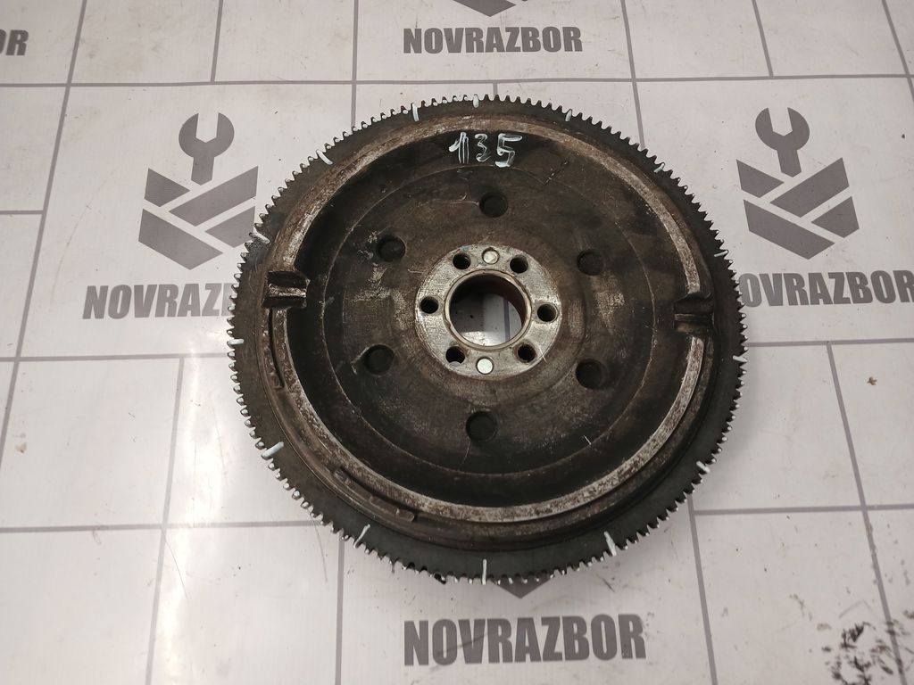 VW Passat B5 96-00 для Маховик