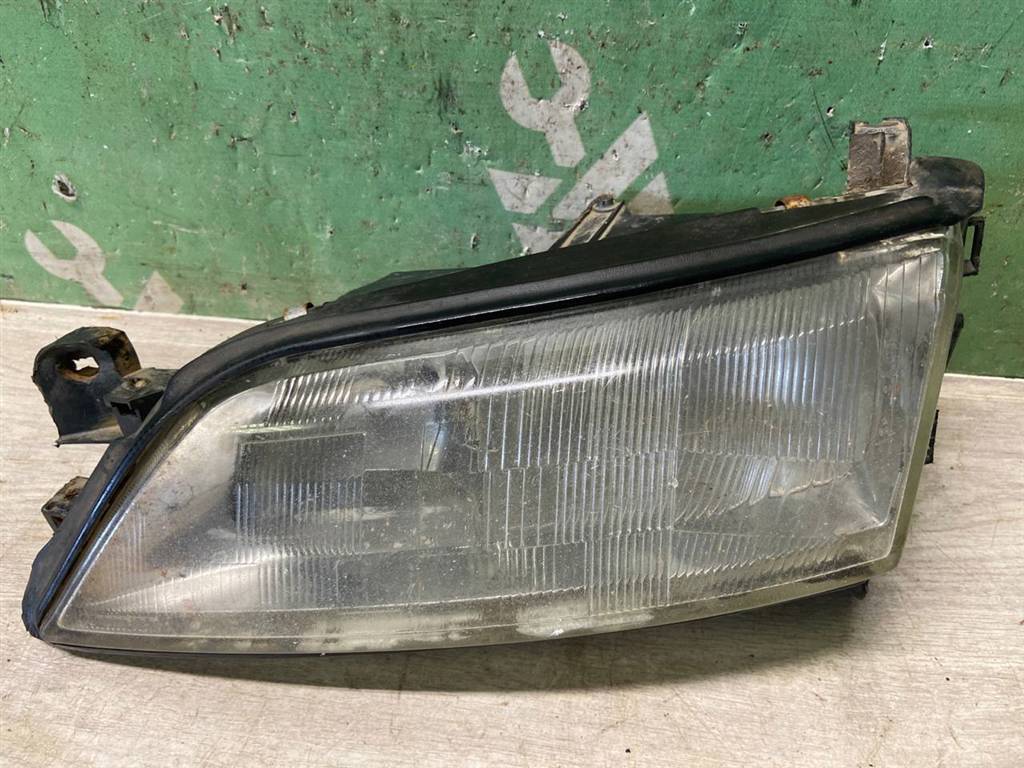 Opel Vectra B 1995-1999 для Фара левая