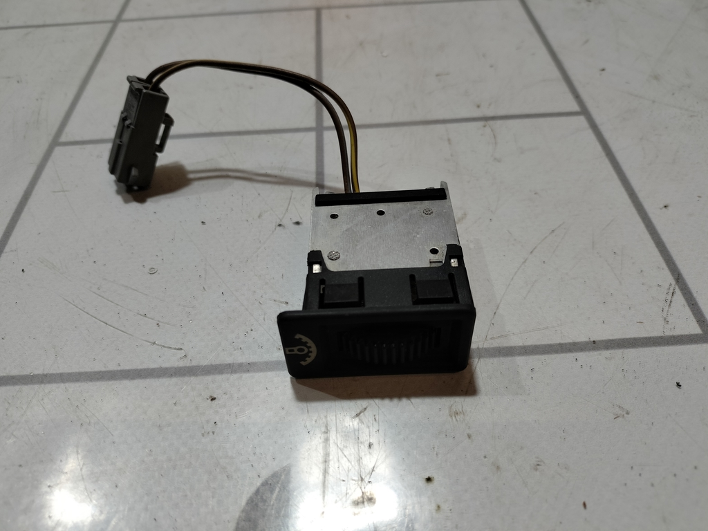 Volvo 440 1992-1994 для Кнопка освещения панели приборов