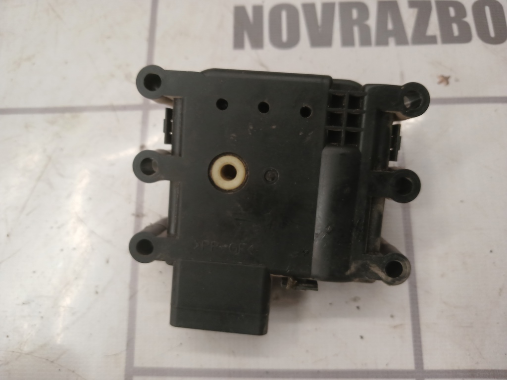 Mazda Mazda 3  BK  02-09 для Моторчик заслонки отопителя