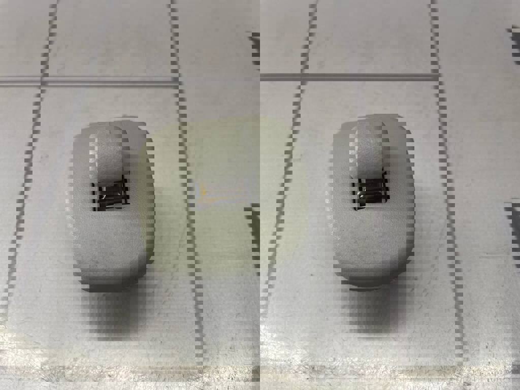 Renault Megane 3 09-16 для Крючок солнцезащитного козырька