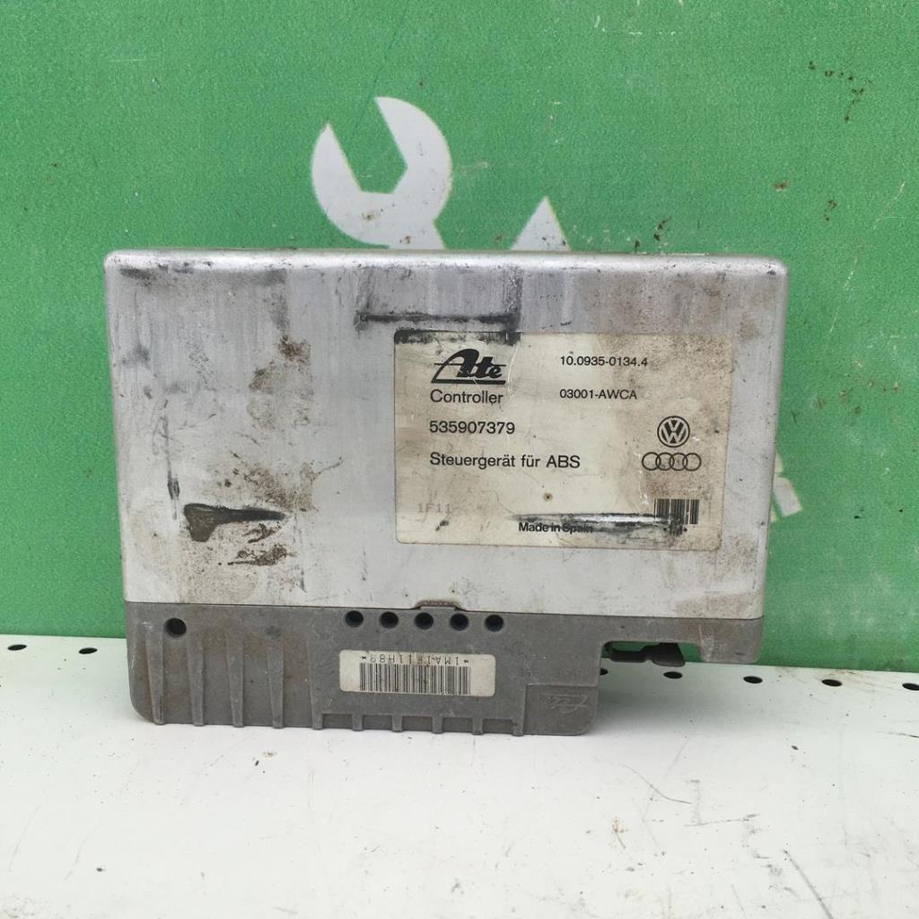 VW Passat  B3  1988-1993 для Блок управления ABS