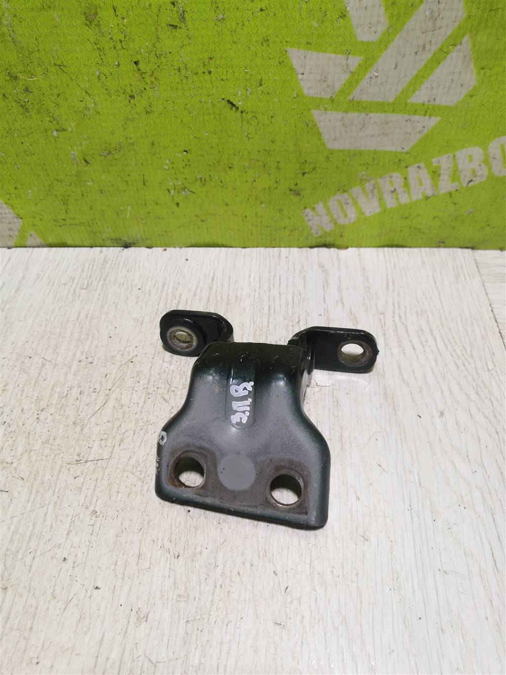 Kia Sephia Shuma 1996-2001 для Петля двери задней правой верхняя