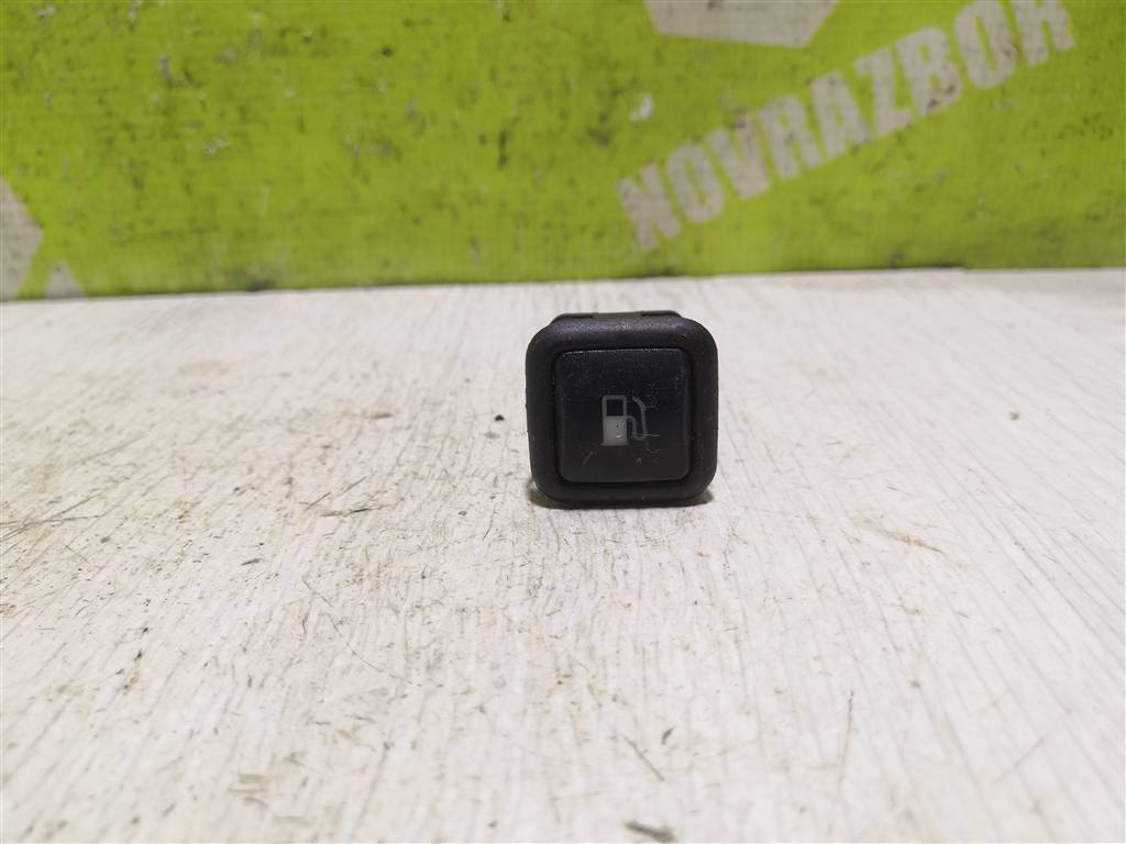 VW Golf 4 Bora 97-05 для Кнопка открывания лючка бензобака