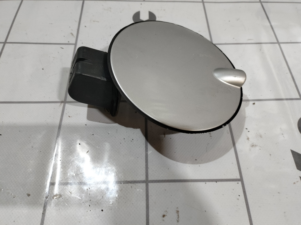 Opel Corsa C 2000-2006 для Лючок бензобака