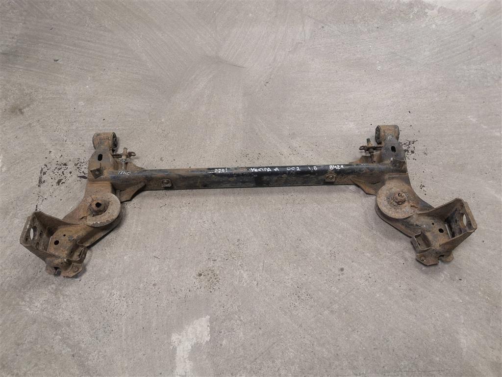 Opel Vectra A 1988-1995 для Балка задняя