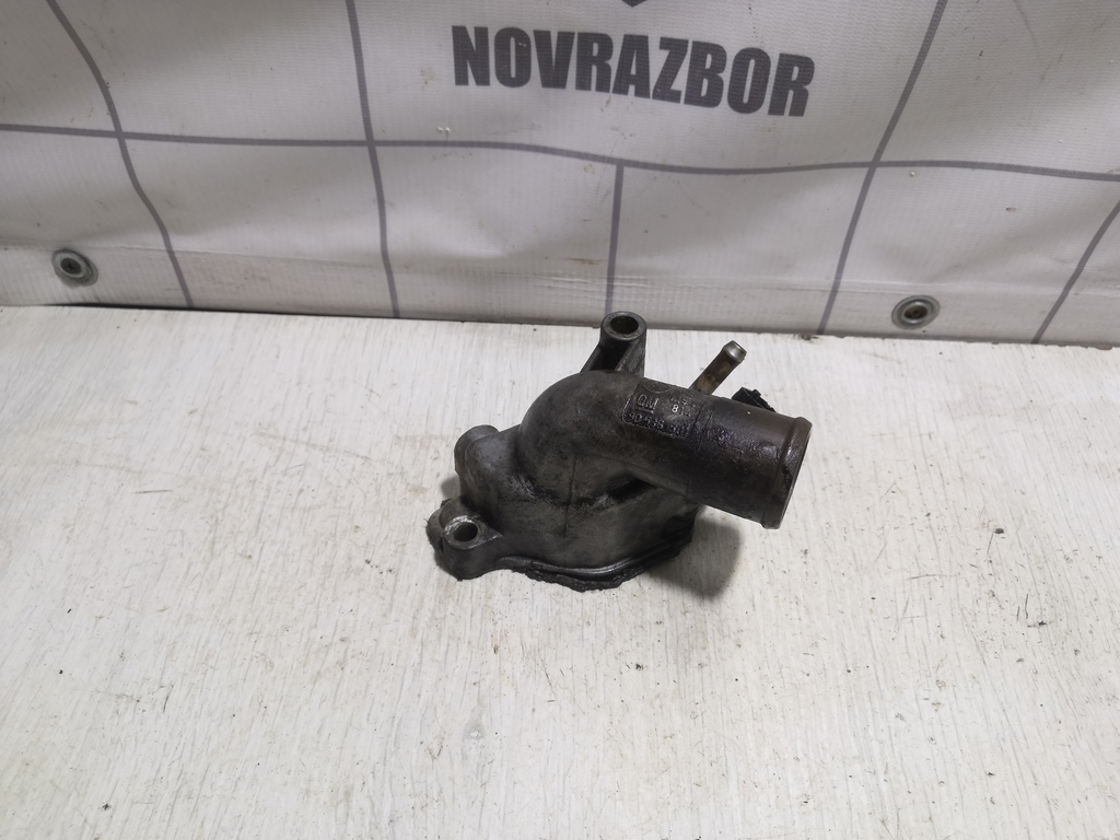 Opel Vectra B 1999-2002 для Корпус термостата