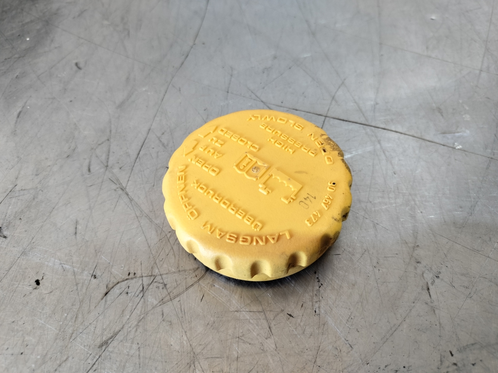 Opel Vectra B 1999-2002 для Крышка расширительного бачка