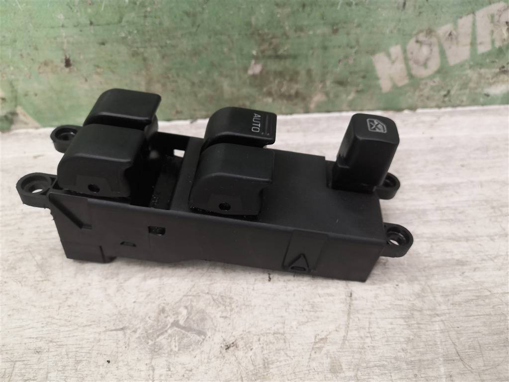 Nissan Primera P11 96-02 для Блок управления стеклоподъемниками