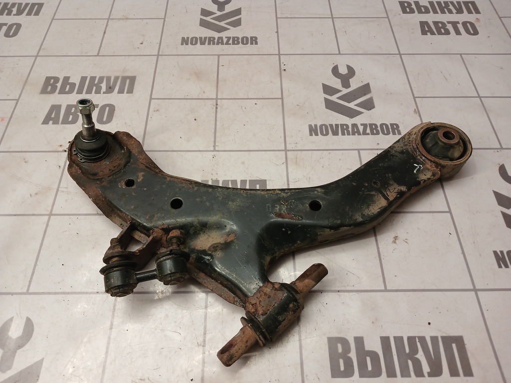 Hyundai Elantra 3  00-05 для Рычаг передний правый