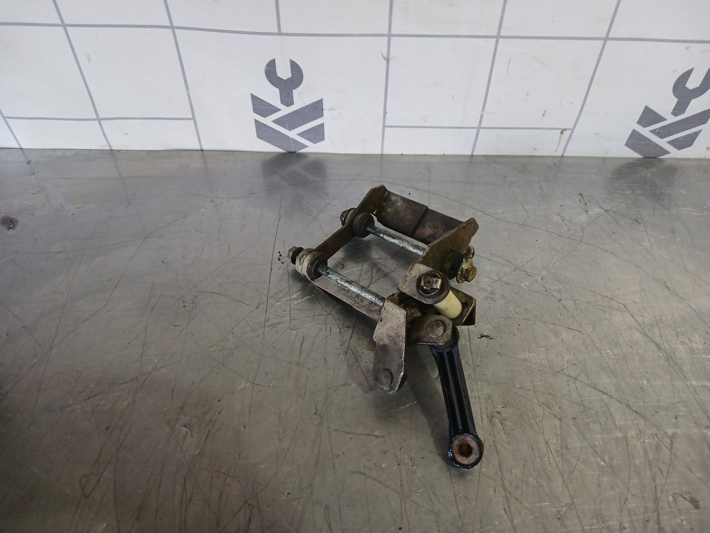 VW Golf 4 Bora 97-05 для Кронштейн тяги МКПП