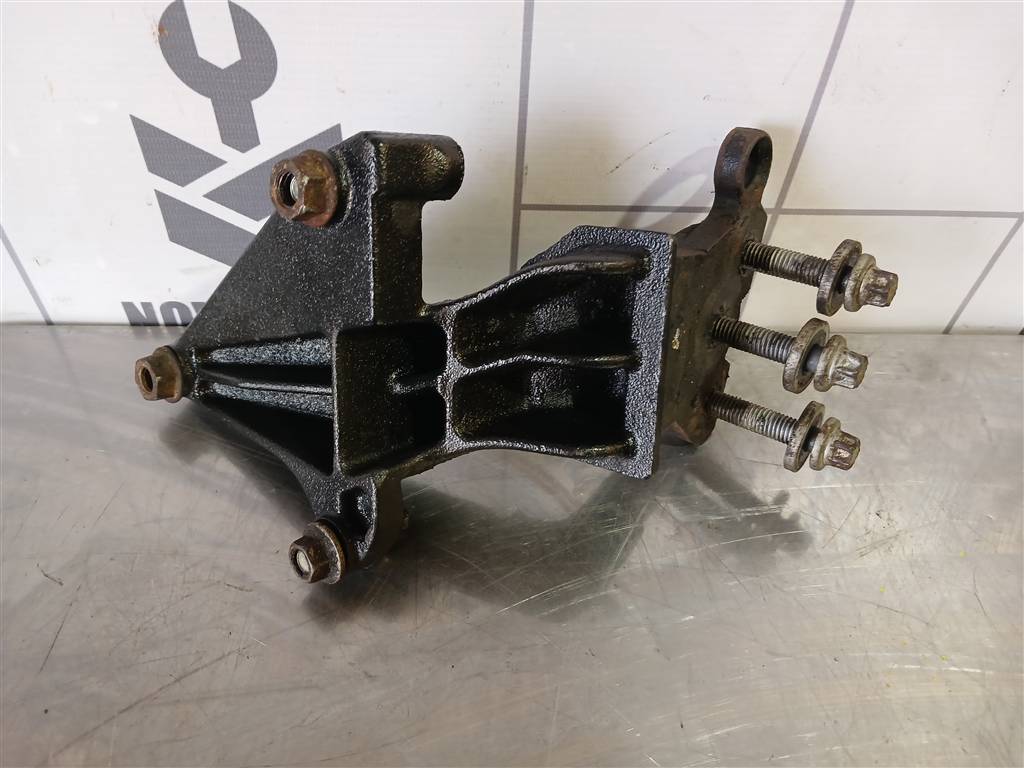 Opel Zafira A 99-05 для Кронштейн двигателя правый