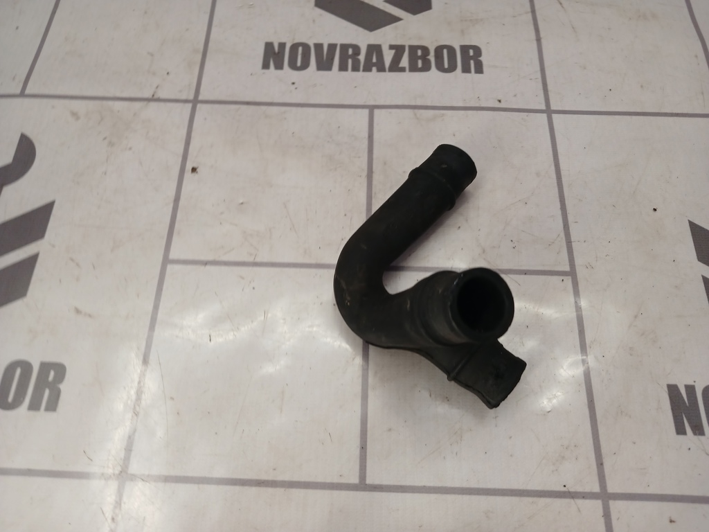 VW Golf 3 Vento 91-97 для Шланг вентиляции картер. газов