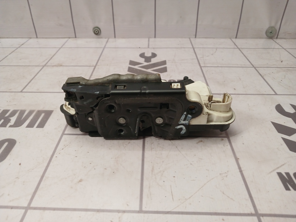 Skoda Yeti 2009-2018 для Замок двери передней левой