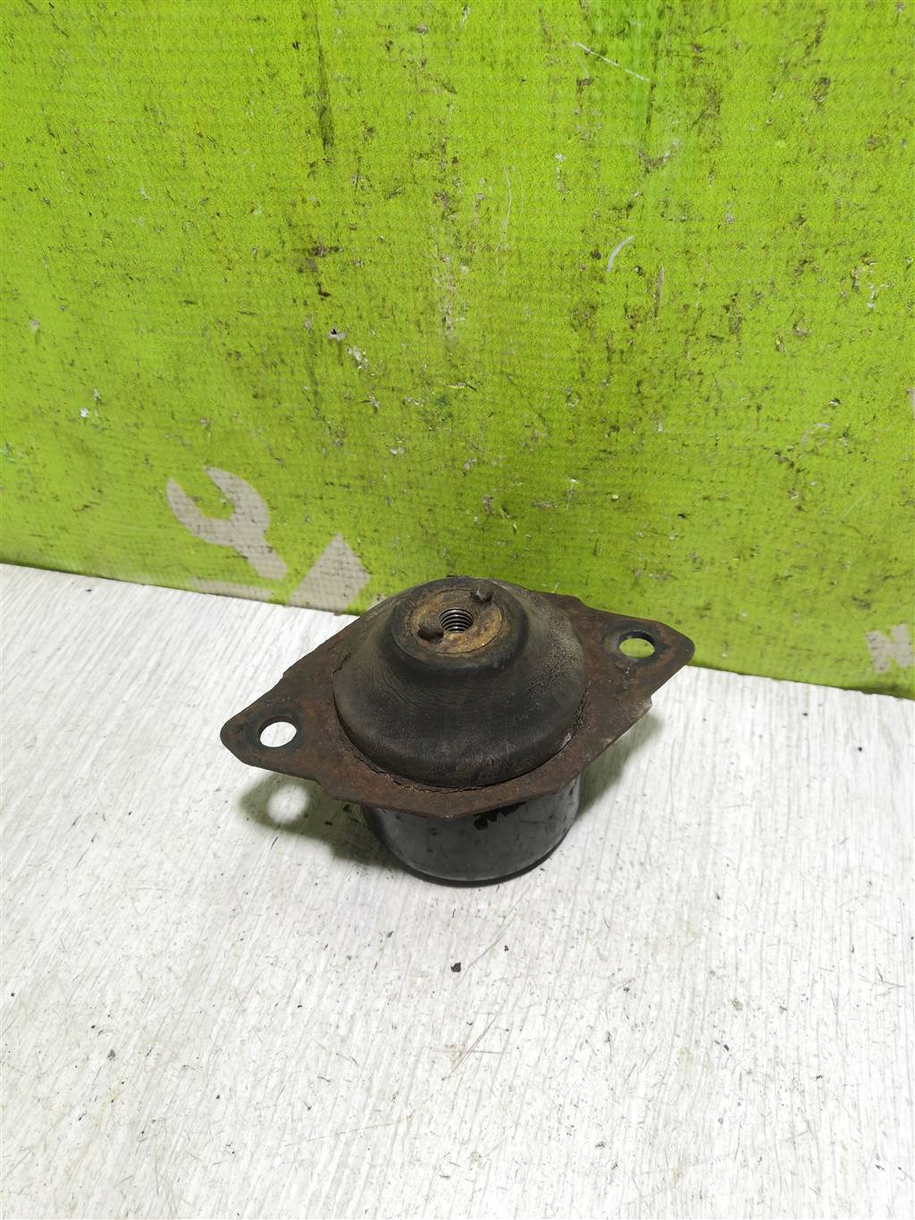 VW Golf 3 Vento 91-97 для Опора КПП