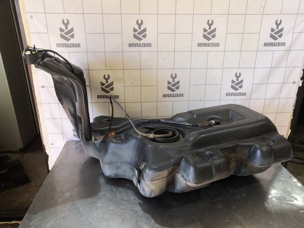 VW Passat B5 96-00 для Бак топливный