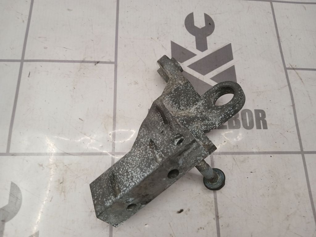 Renault Logan 2005-2014 для Кронштейн (сопут. товар)