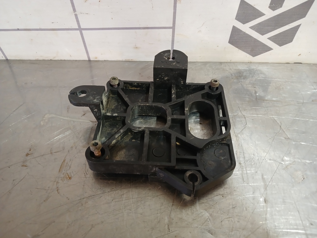 Chevrolet Aveo (T250) 2005-2011 для Кронштейн (сопут. товар)