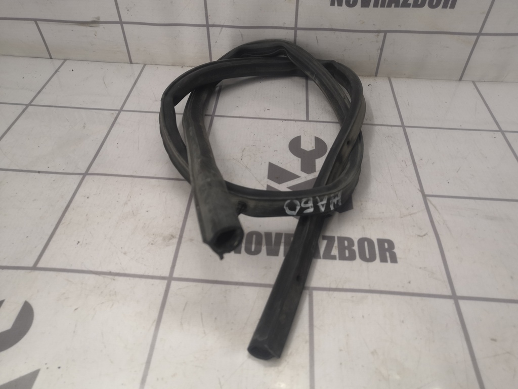 Faw Besturn B50 2009-2016 для Уплотнитель капота