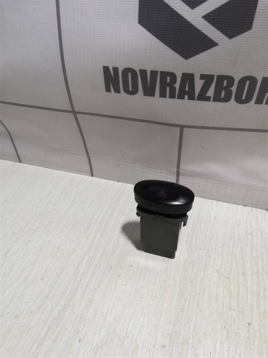 Daewoo Matiz M100/M150 98-15 для Кнопка аварийной сигнализации