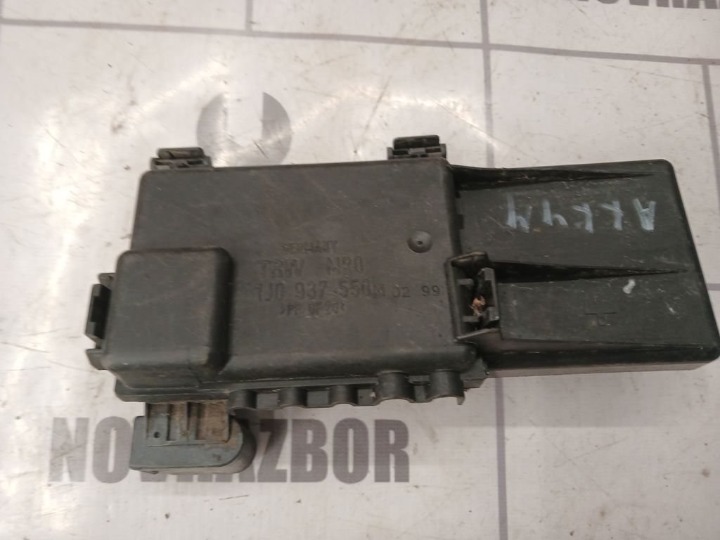 VW Golf 4 Bora 97-05 для Блок предохранителей