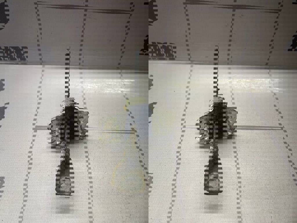 Renault Logan 2 14-18 для Ограничитель двери