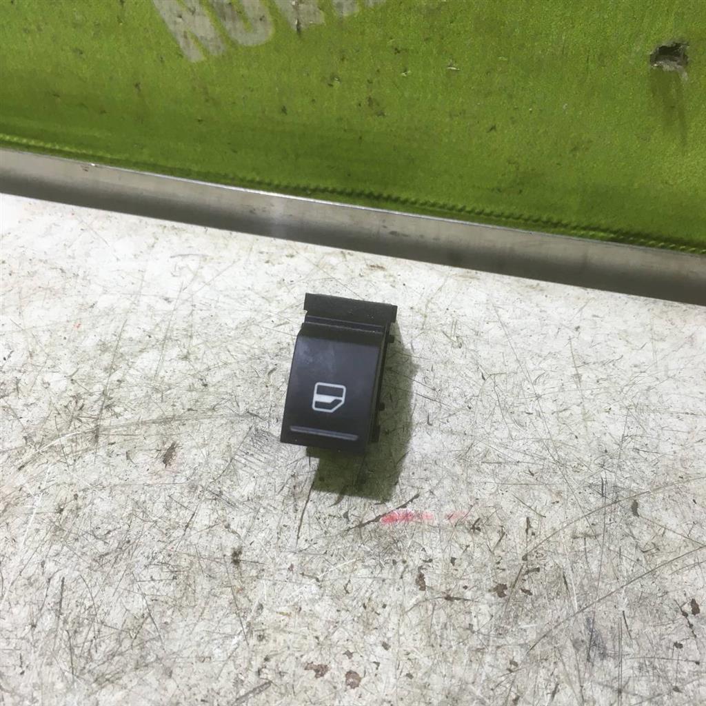 VW Passat B6 05-10 для Кнопка стеклоподъемника